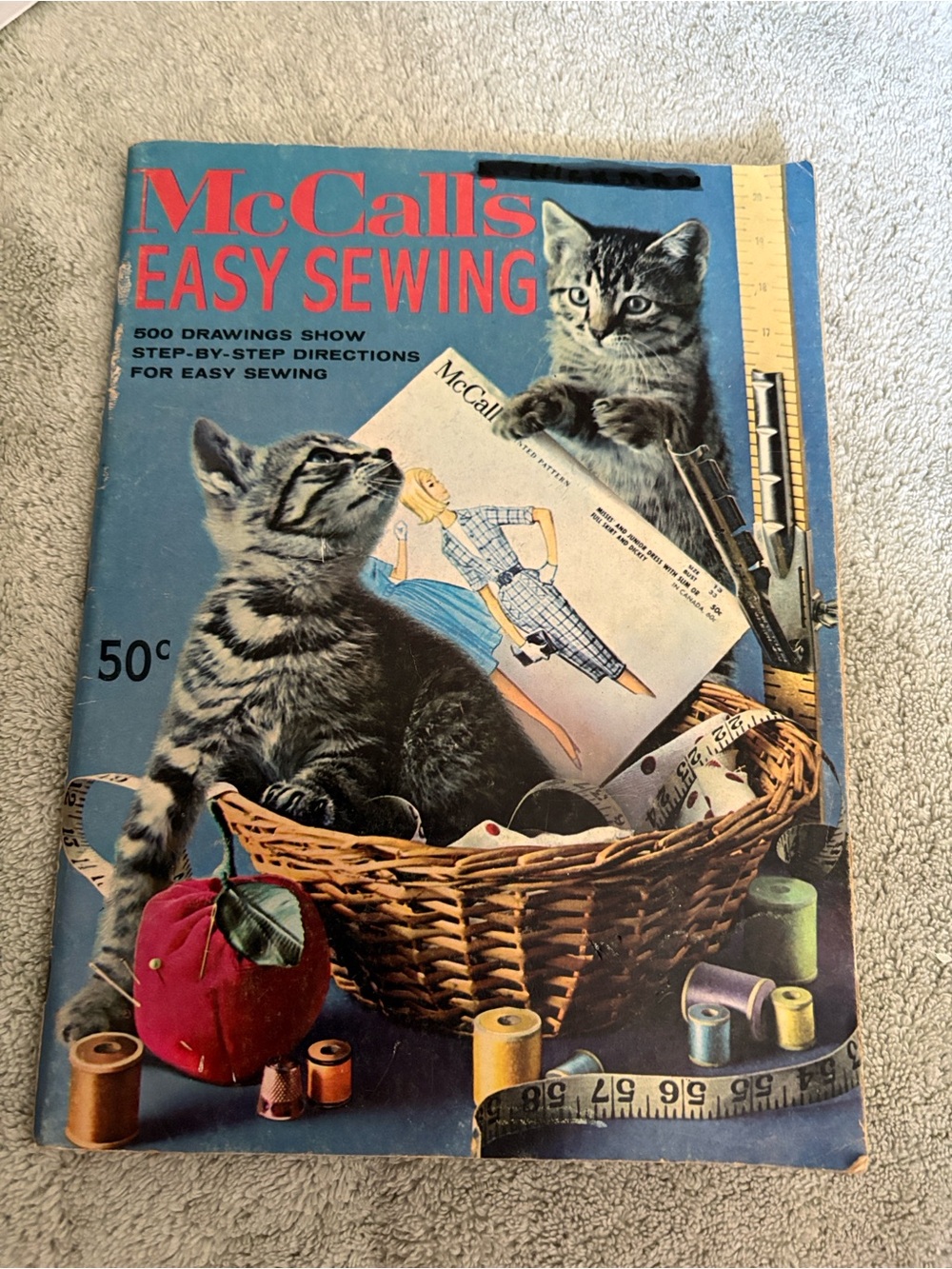McCall's Easy Sewing Vintage Cat Cover - Blue